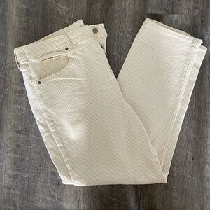 Old Navy Sky High Straight Jeans